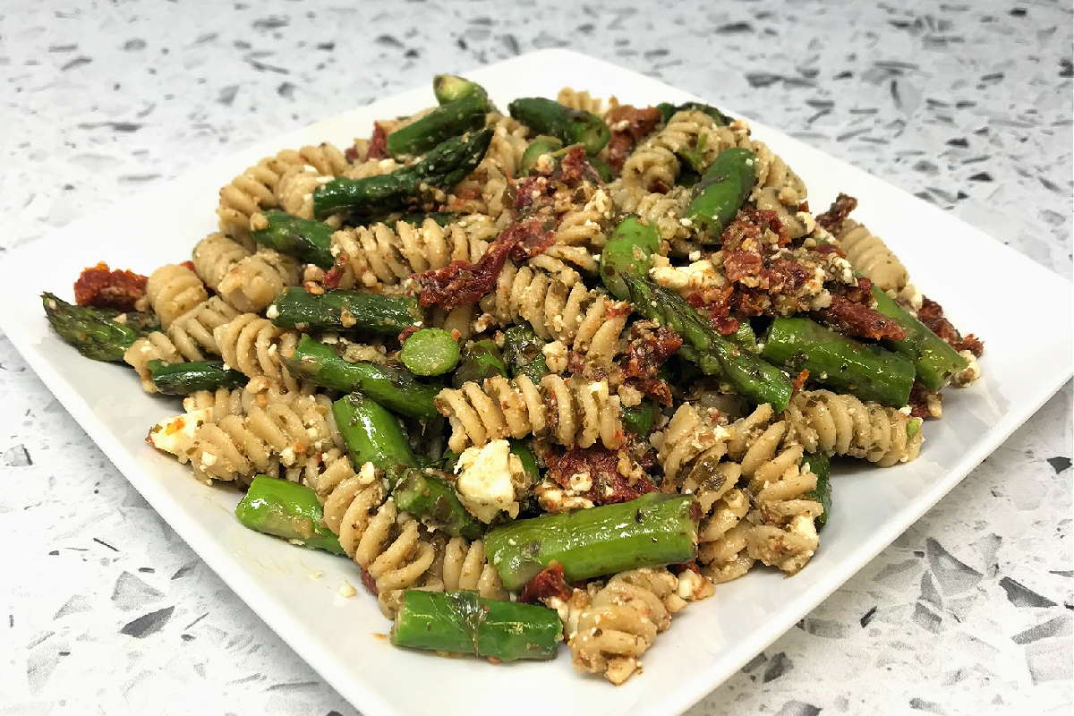 Asparagus Pesto Pasta | Food | Illinois Extension | UIUC