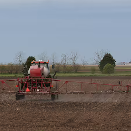 Tractor sprayer