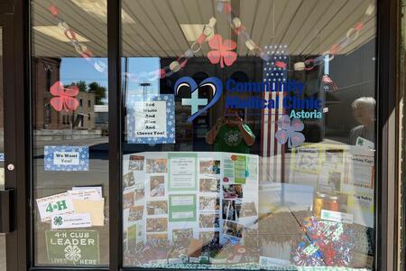a 4-H window display