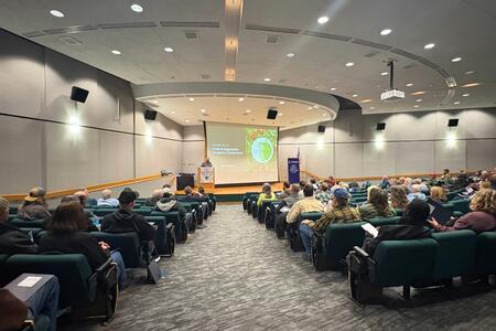 Auditorium at Stateline Fruit and Vegetable growers conference