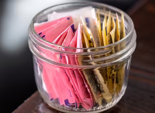 artificial sugar packets