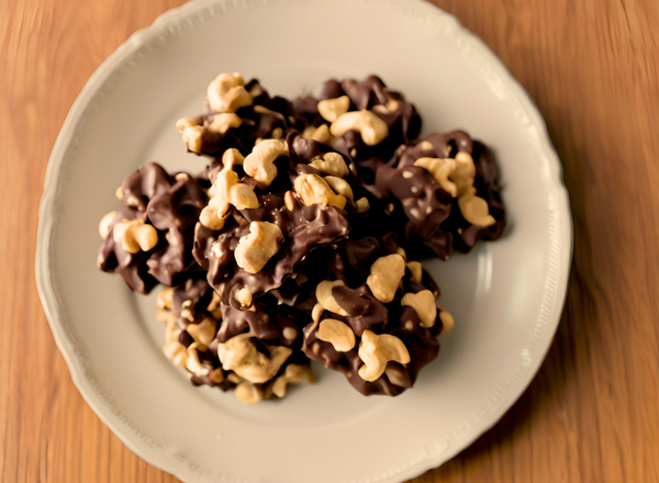 Dark chocolate cashew clusters