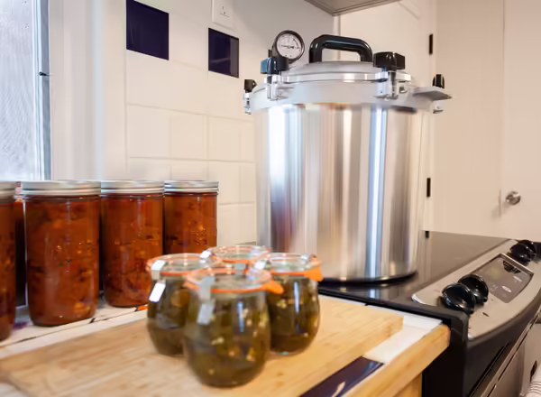 Pressure canner with canned food