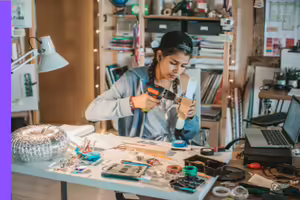 minority girl working on a stem project