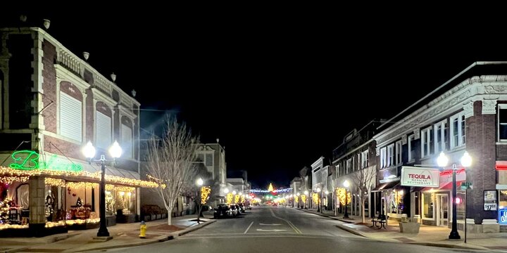 Downtown Centralia IL at night courtesy of the Centralia Chamber of Commerce