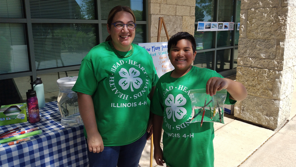 woman and child in 4-H shirts