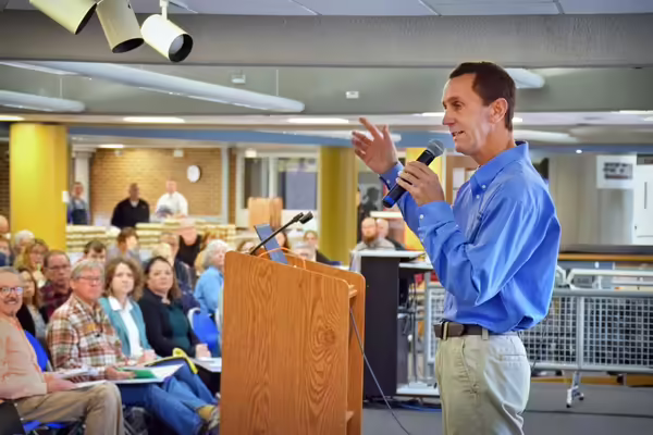 Pete Fandel presenting at a meeting