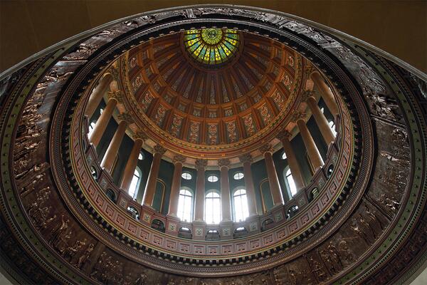 The rotunda at the Illinois state capitol