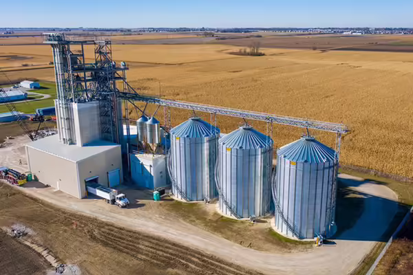 Overhead side view of bin set up at U of I Feed Technology Center in Urbana