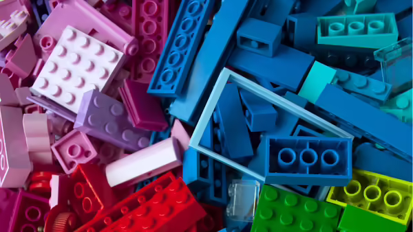 pile of purple and blue building bricks