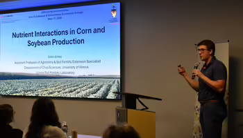 UIUC Crop Sciences Professor John Jones updates Field Day attendees on his ongoing nitrogen rate research at the IVCC and Extension Research and Demonstration Plots.