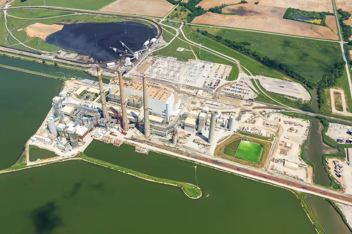 An aerial view of a coal plant