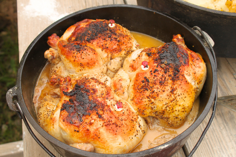 Dutch oven with chicken and vegetables