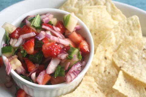 Strawberry cucumber salsa with yellow corn tortilla chips