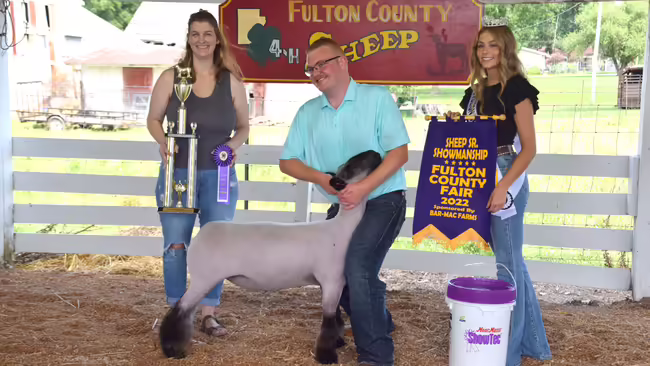 Sheep Sr Showmanship winner at the Fulton County Fair 2022