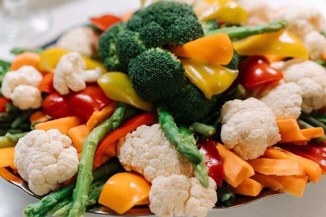 Vegetables, cauliflower, broccoli, asparagus, carrots and peppers