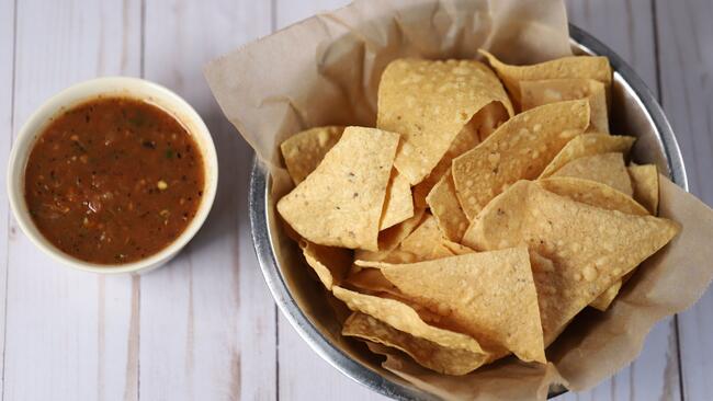 Salsa and chips