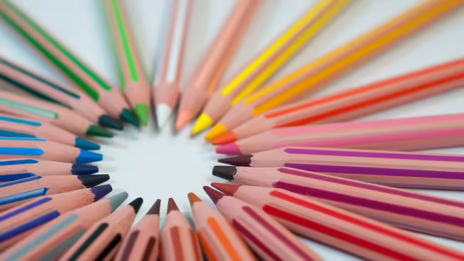 Colored pencils in circle 