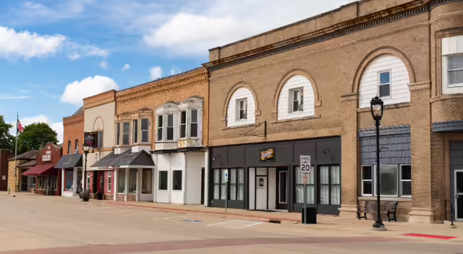 Downtown buildings in Cambridge, Illinois