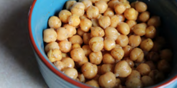 chickpeas in a bowl 