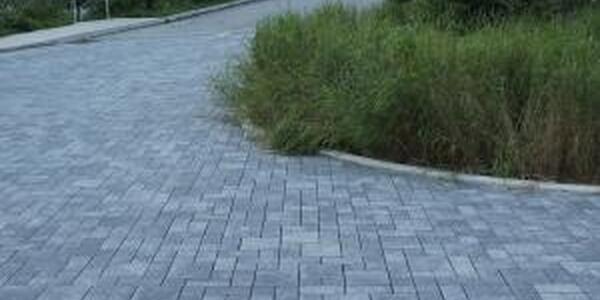 driveway of permeable surface